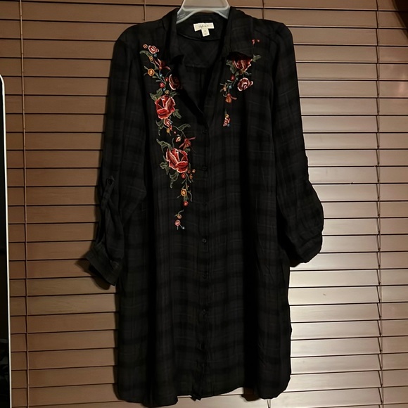 Style & Co. Dresses & Skirts - Women’s Plus Size 2X 2XL Floral Embroidered Button Tunic Shirt Dress